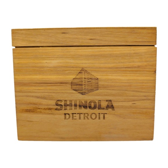Shinola Other - Shinola Detroit Wood Wooden Watch Box ONLY Magnetic Closure Made in USA